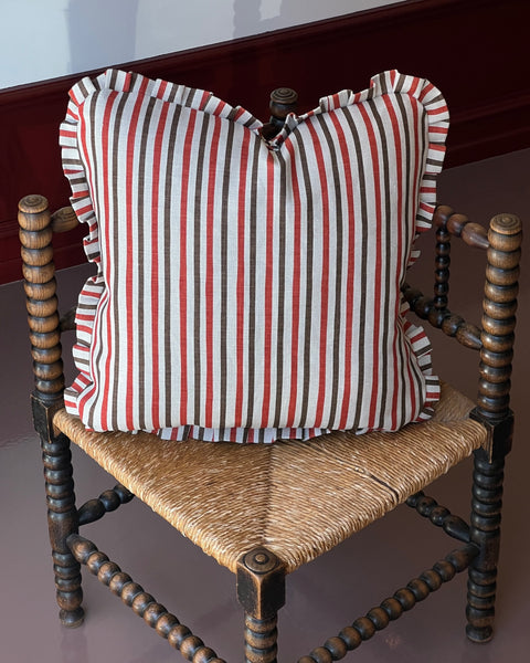 Anna-Lisa ruffled cushion - Rust