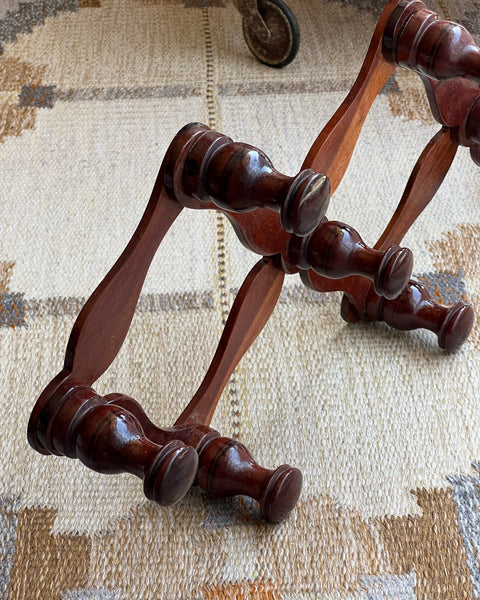 Vintage expandable wooden coat rack