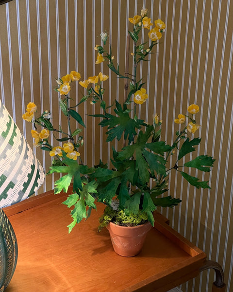 Paper flower ”Yellow buttercup”