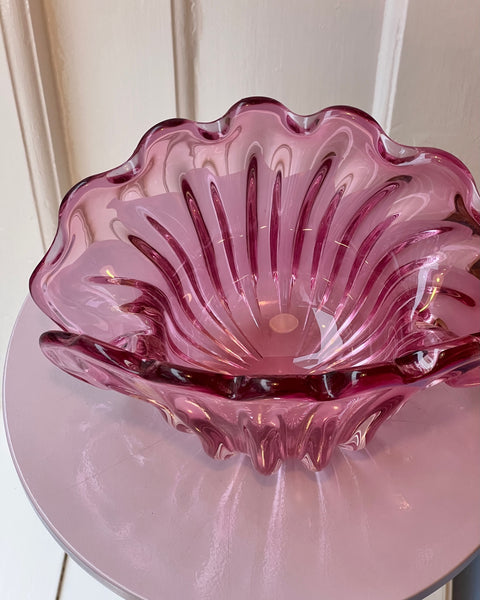 Vintage pink Murano shell bowl