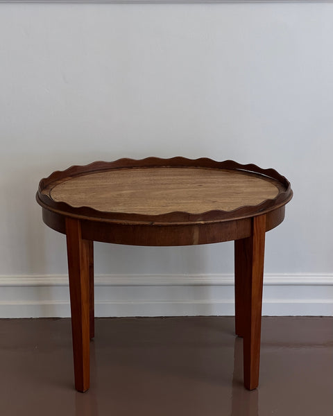 Vintage wavy/scalloped wooden side table