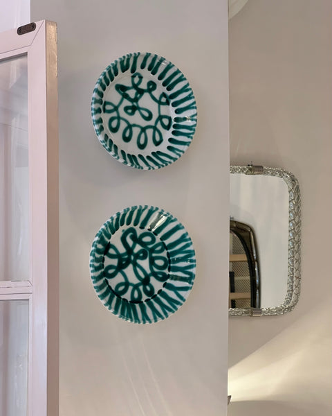 Vintage green / white ceramic plate