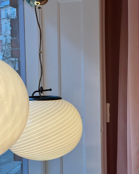 Vintage Murano oval white swirl ceiling lamp (D40)