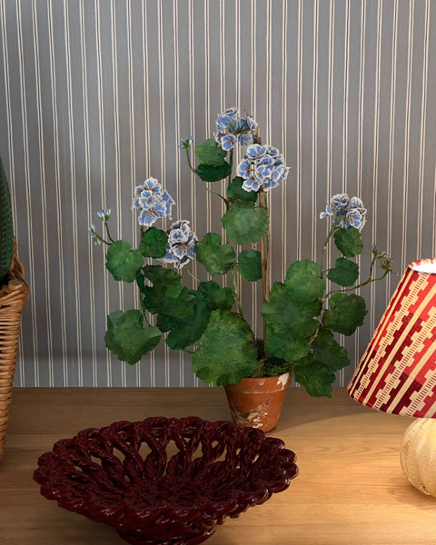 Paper flower ”Blue Sky Pelargonium”
