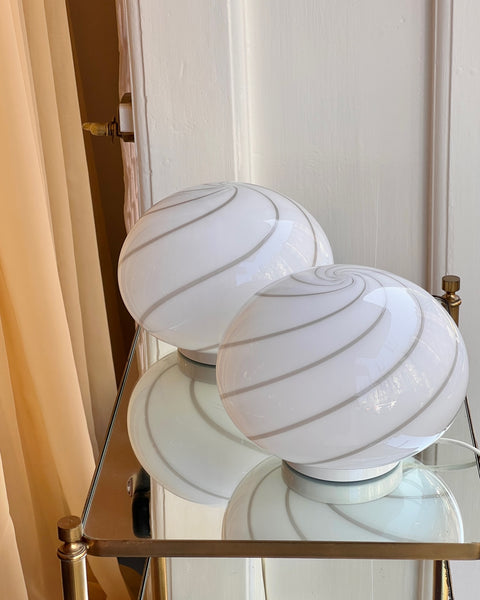 Vintage white round Murano table lamp