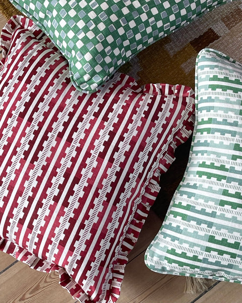 Marianne ruffled cushion - Red
