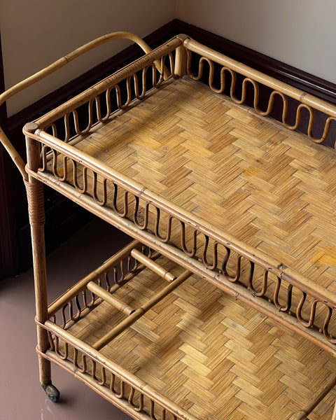 Vintage rattan trolley/table with wheels