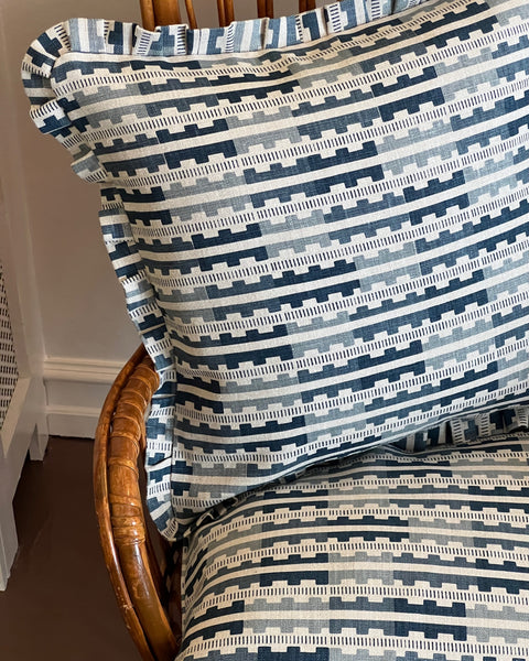 Marianne ruffled cushion - Indigo Natural