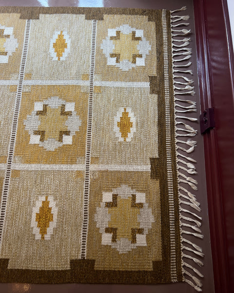 Vintage flat weave rug by Ingegerd Silow (IS)
