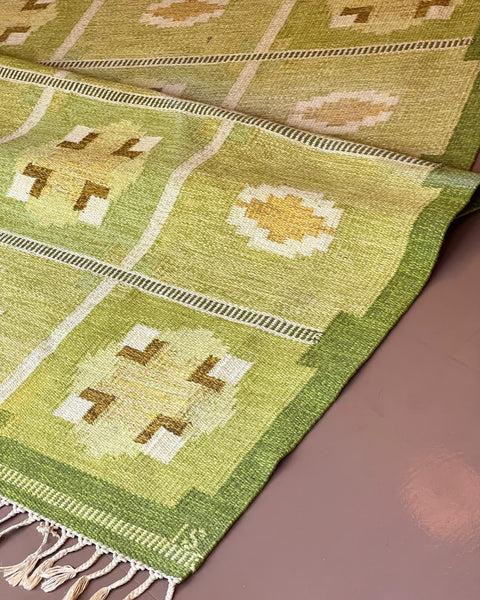 Vintage green flat weave rug by Ingegerd Silow (IS)