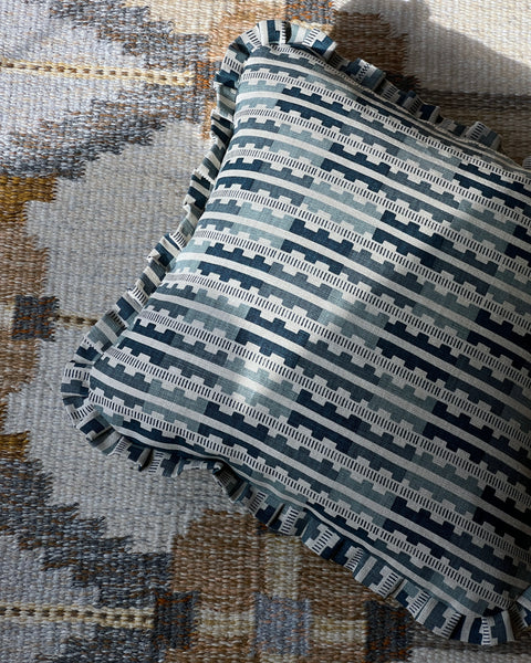 Marianne ruffled cushion - Indigo Natural