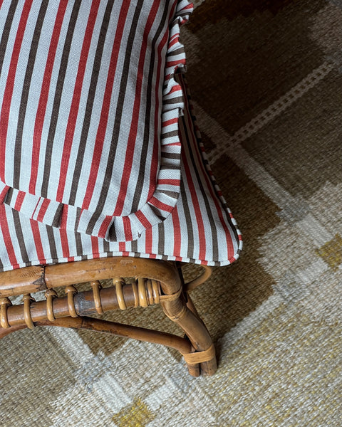Anna-Lisa ruffled cushion - Rust