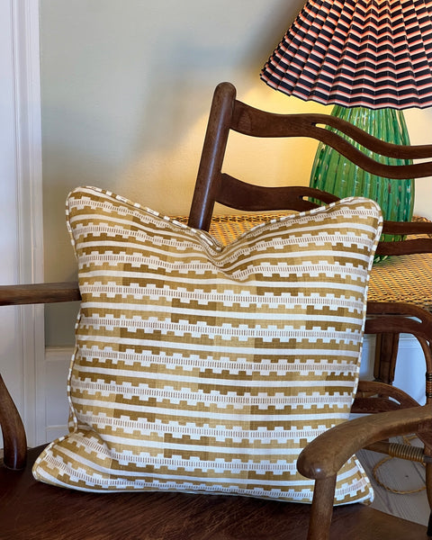 Marianne cushion - Saffron