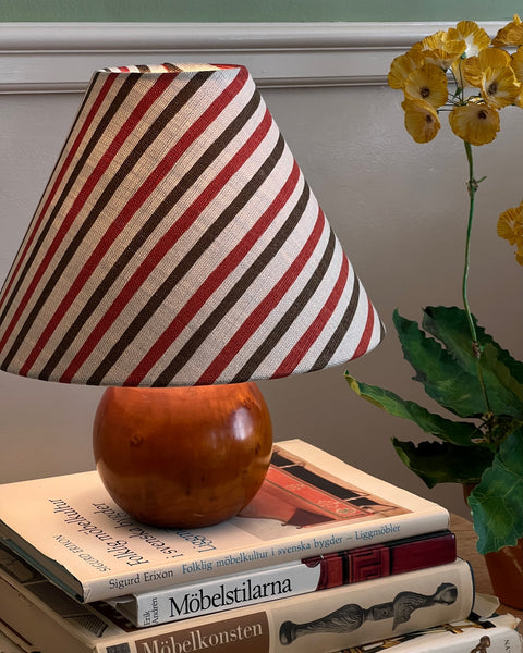 Vintage round wooden table lamp (incl. lampshade)