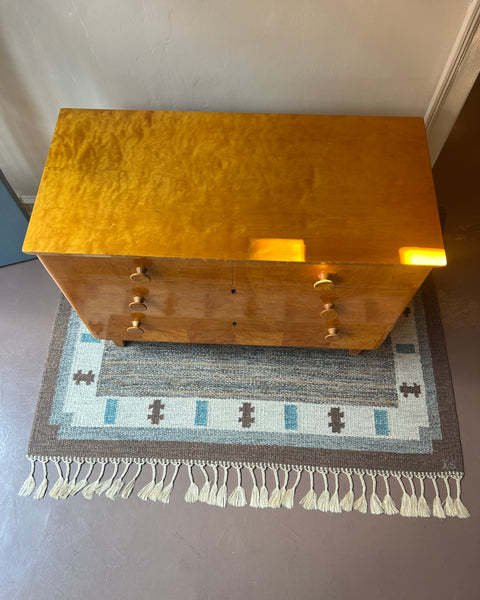 Vintage wooden chest of drawers