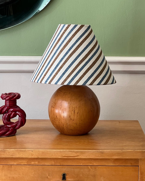 Vintage large round wooden table lamp (incl. lampshade)