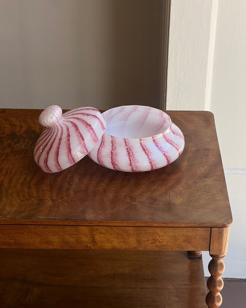 Vintage light pink swirl Murano bonbonniere