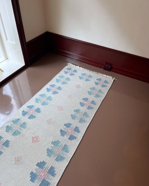 Vintage flat weave rug/runner