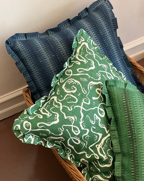 Karin’s Rölakan ruffled cushion - Indigo