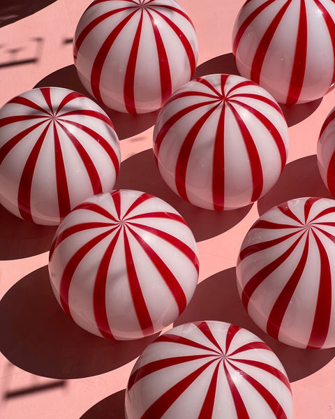 Ceiling lamp - Red vertical stripes (D20)