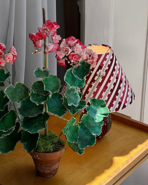 Paper flower ”Pink (dark) pelargonium”