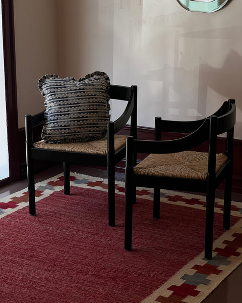 Carimate chair by Vico Magistretti - Black