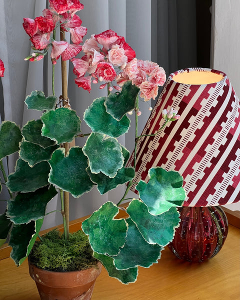 Paper flower ”Pink (dark) pelargonium”