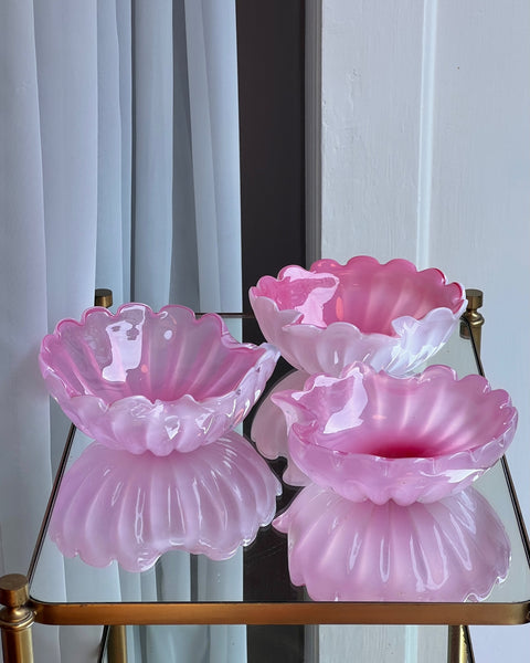 Vintage opal pink Murano shell bowl with pearl