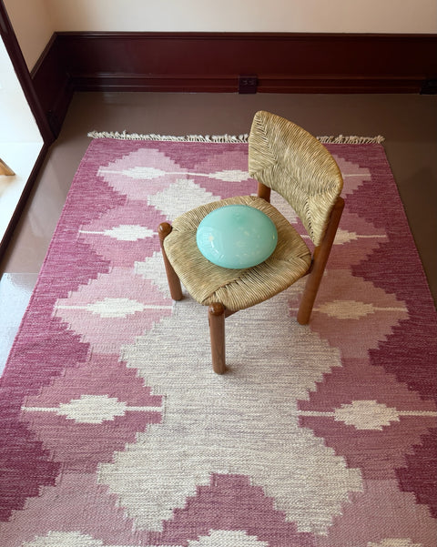 Vintage pink/purple flat weave rug