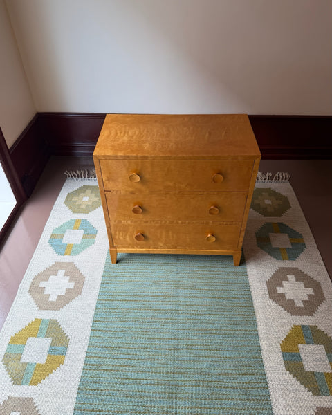 Vintage wooden chest of drawers