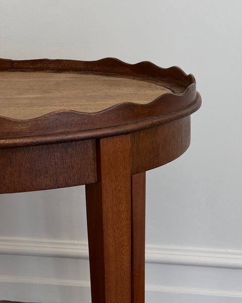 Vintage wavy/scalloped wooden side table