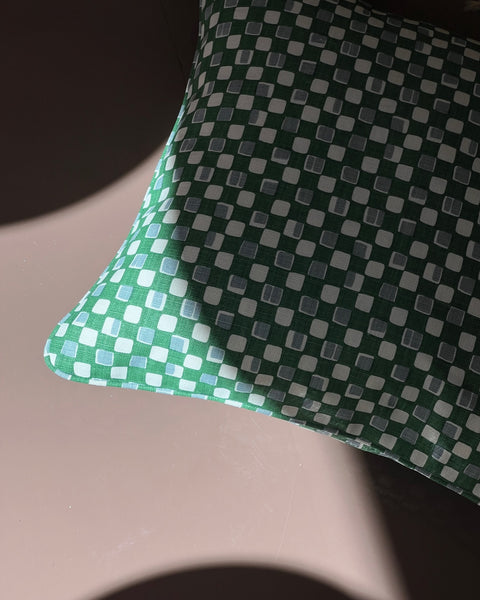 Faye cushion - Pea Green