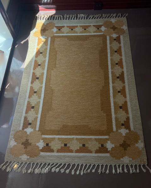 Vintage flat weave rug by Ingegerd Silow (IS)