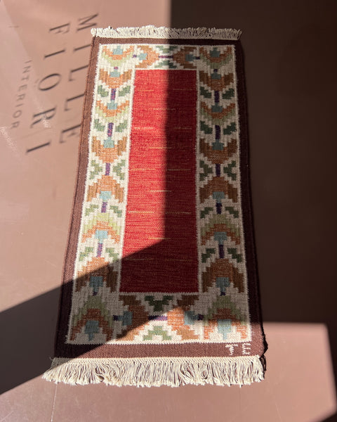 Vintage flat weave rug signed TE