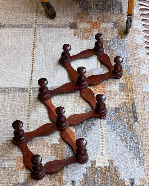Vintage expandable wooden coat rack