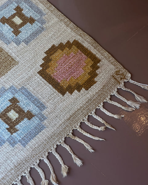 Vintage flat weave rug by Ingegerd Silow (IS)