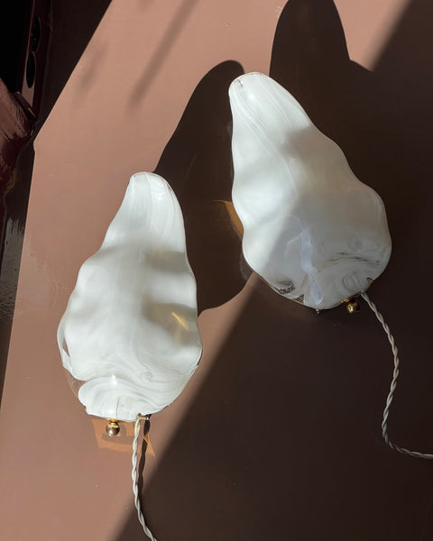 Vintage milky white Murano leaf wall lamp