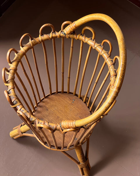 Vintage rattan basket