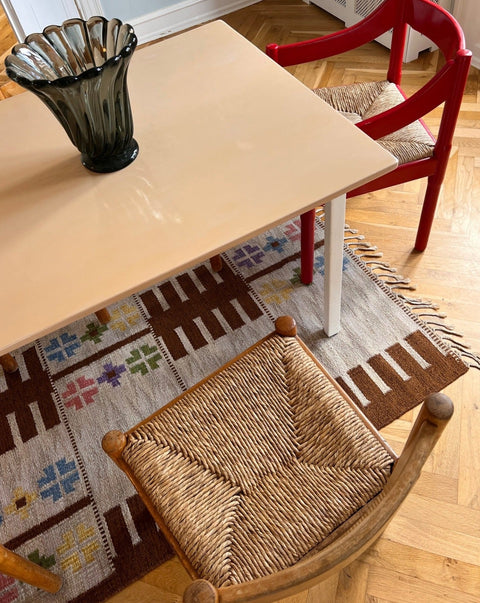 Vintage flat weave rug by Alice Wallebäck (AW)