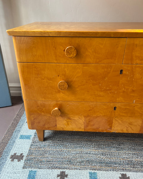 Vintage wooden chest of drawers