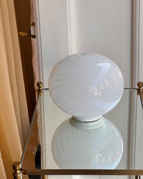 Vintage eggshell/white round Murano table lamp
