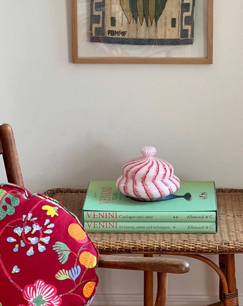 Vintage light pink swirl Murano bonbonniere