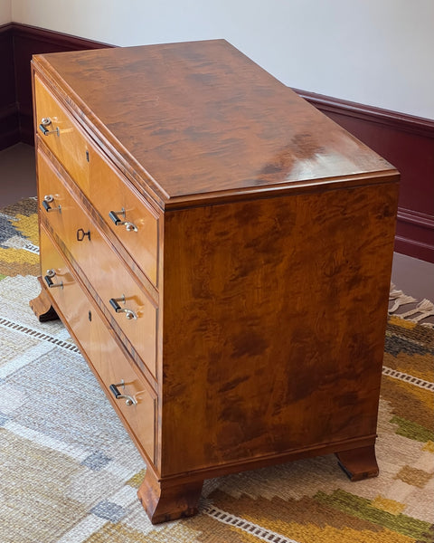 Vintage wooden chest of drawers