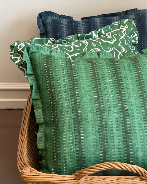 Karin’s Rölakan ruffled cushion - Green