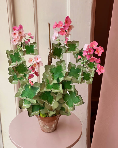 Paper flower ”Pink lucky clover”