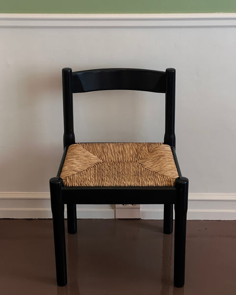 Carimate chair by Vico Magistretti (Glossy black)