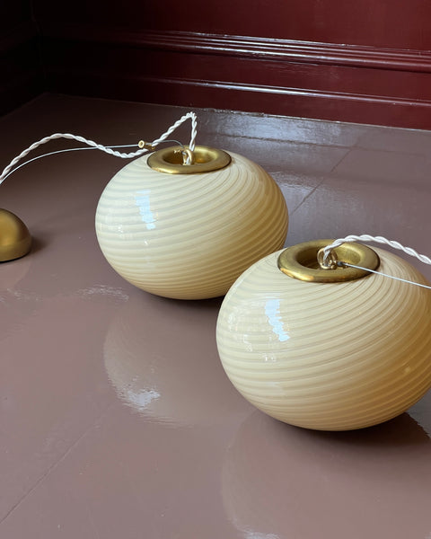 Vintage yellow swirl Murano oval ceiling lamp (D22)