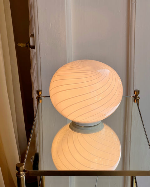 Vintage eggshell/white round Murano table lamp