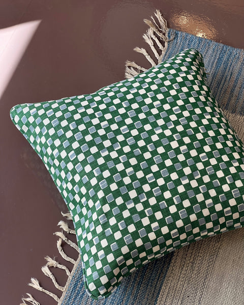 Faye cushion - Pea Green