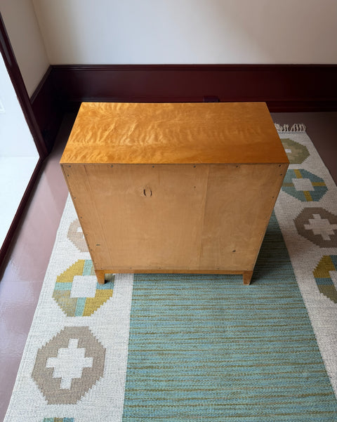 Vintage wooden chest of drawers